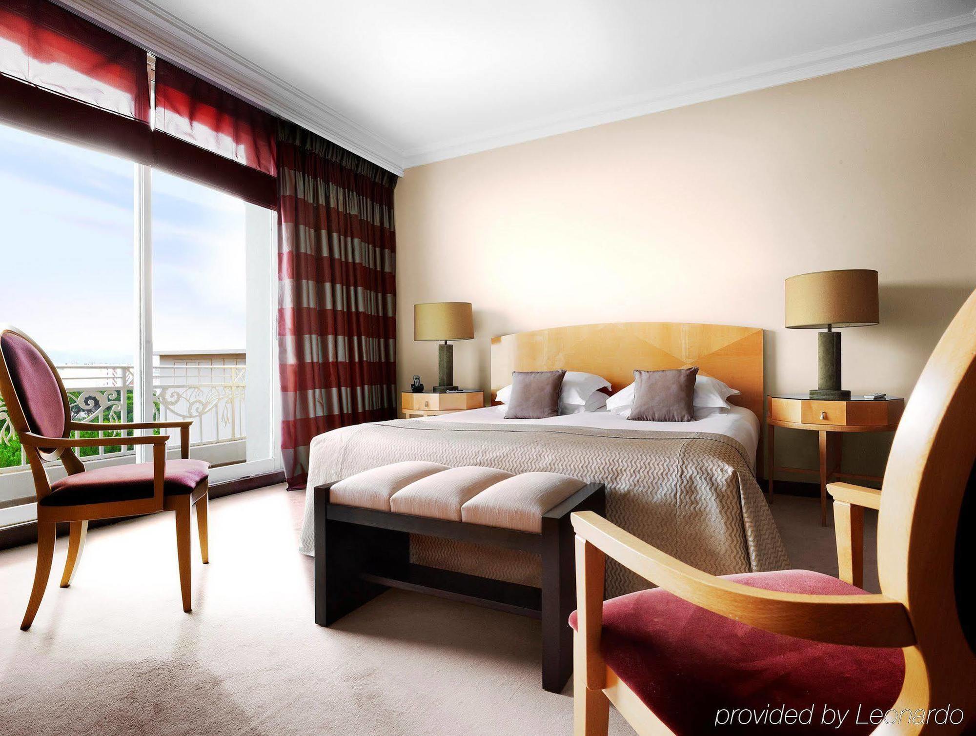 Hotel Juana Екстериор снимка