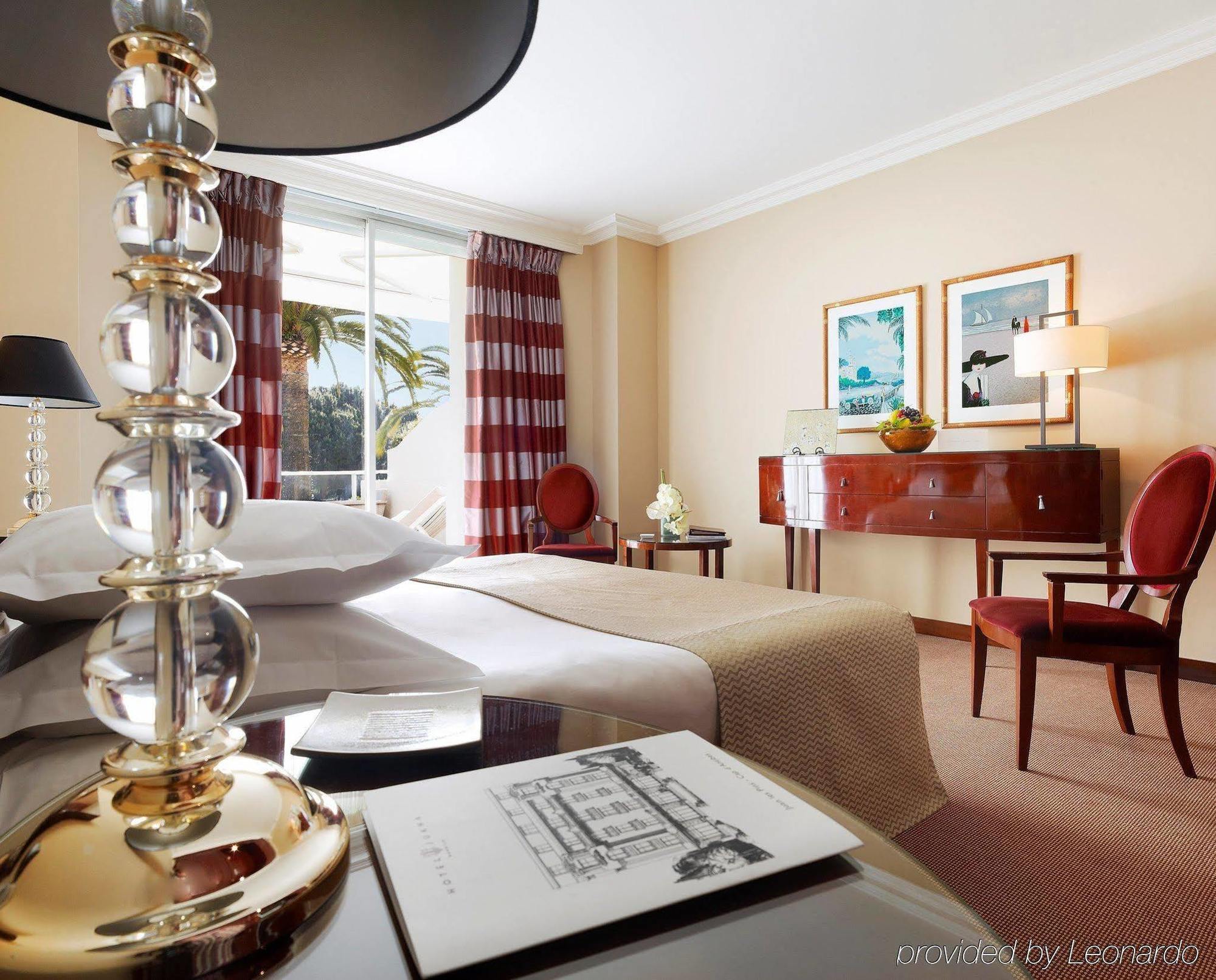 Hotel Juana Екстериор снимка